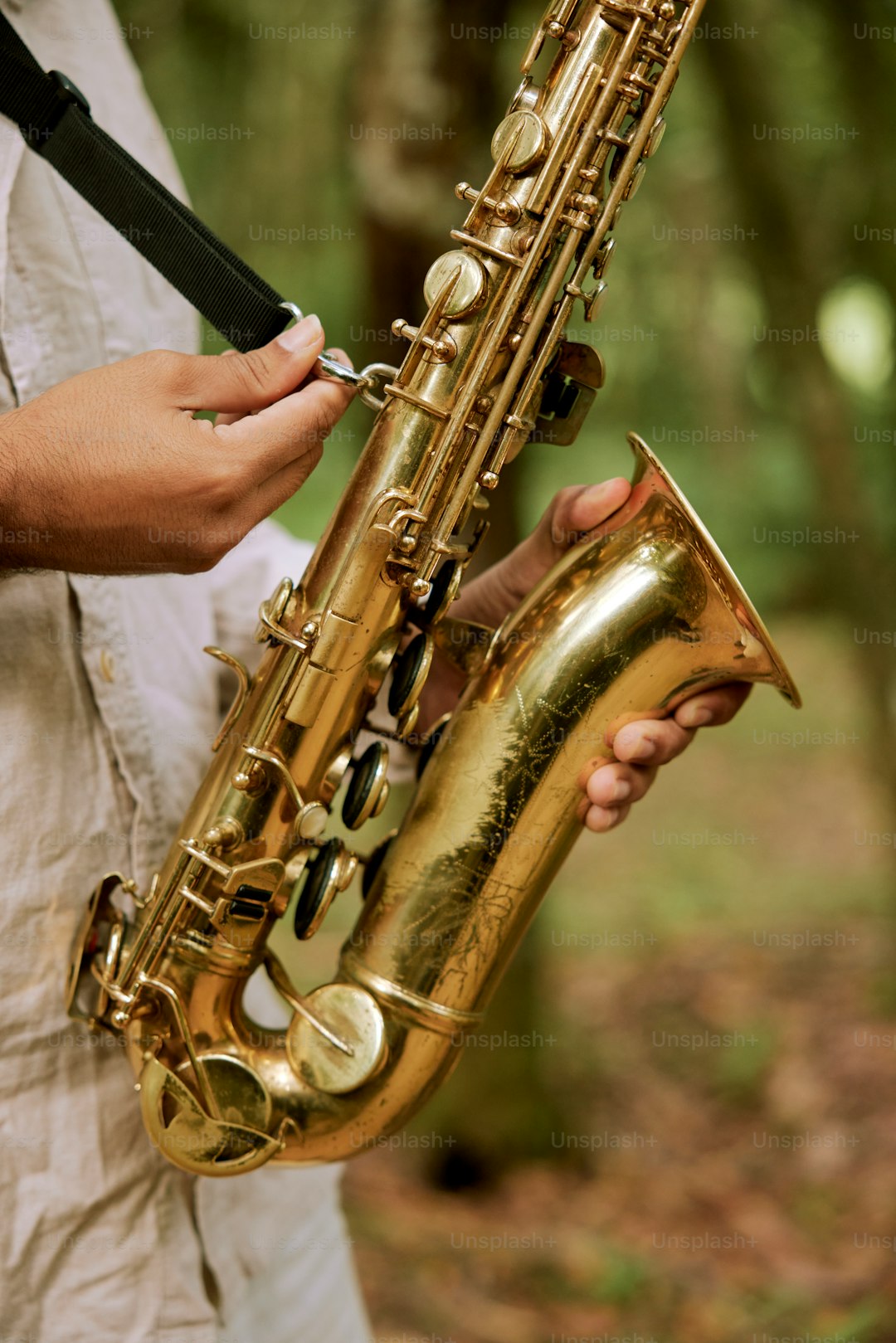 Chiêm bao thấy tiếng saxophone quyến rũ: Thể hiện sự tự do và phóng khoáng trong tình yêu và các mối quan hệ, khuyến khích bạn sống thật với cảm xúc của mình