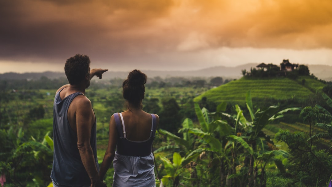 Giải mã giấc mơ thấy bạn bè đi du lịch: Khát vọng khám phá, những chuyến phiêu lưu và sự kết nối