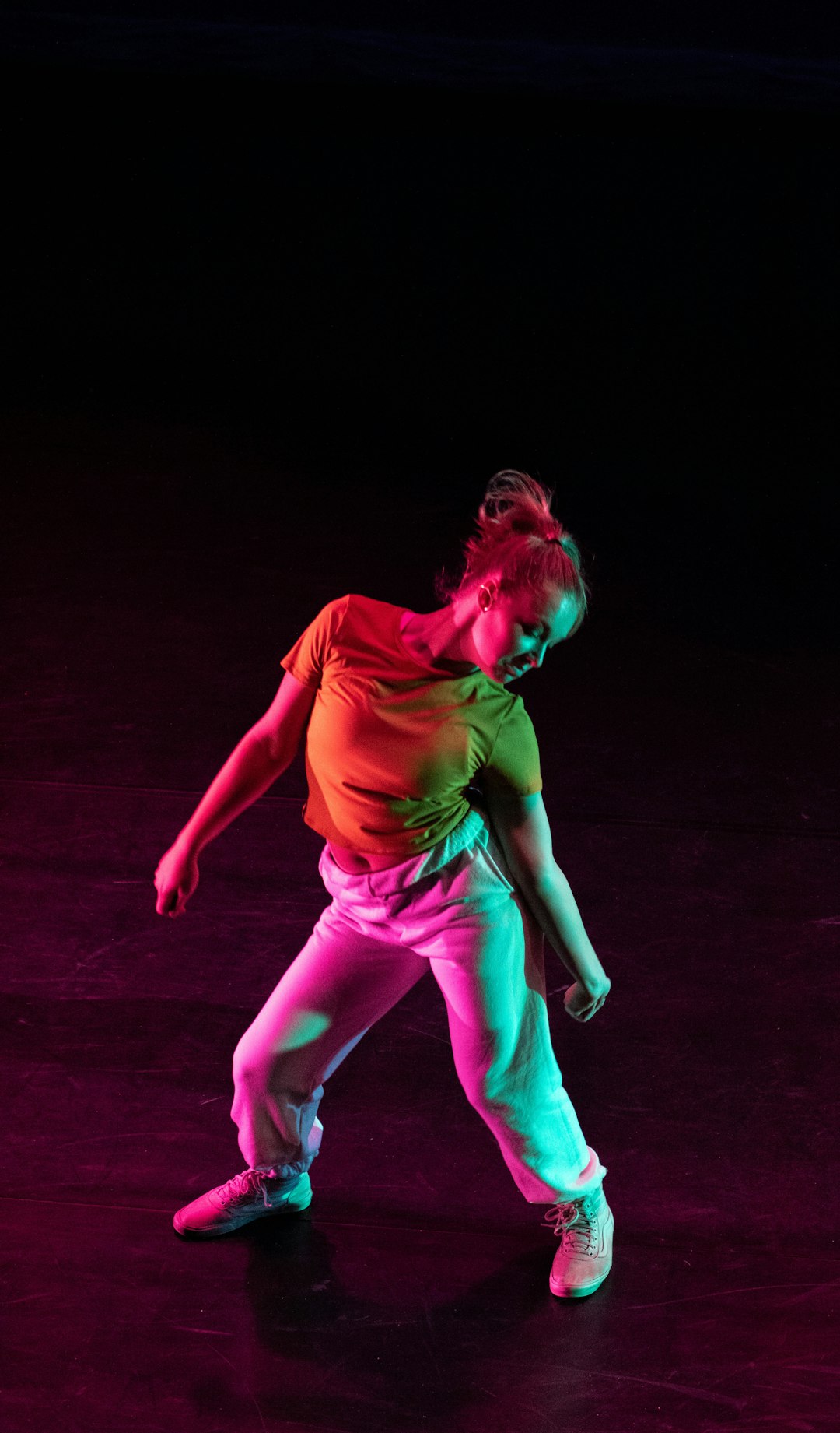 woman dancing on stage